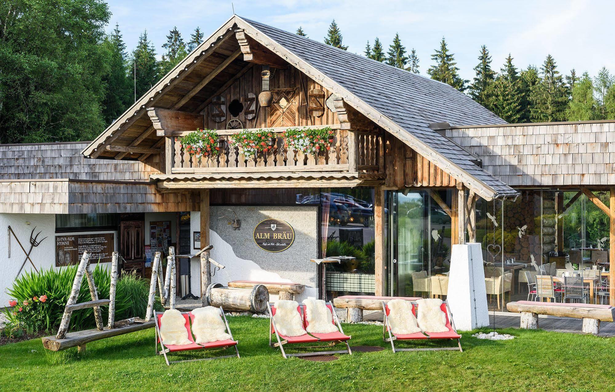 Aviva Superior Make Friends Hotel Sankt Stefan Exterior foto